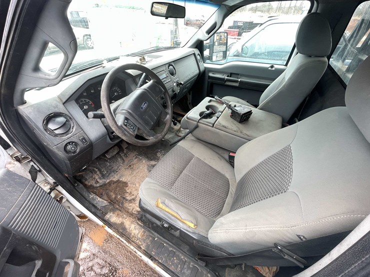 2013-ford-f350-image-47