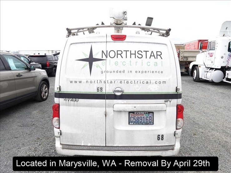 2014-nissan-nv200-image-16