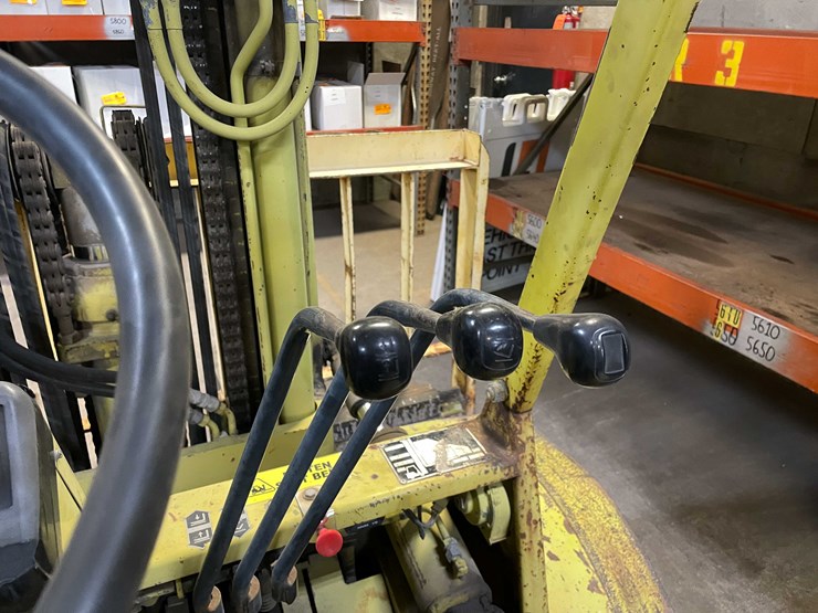 mitsubishi-fg35-image-27