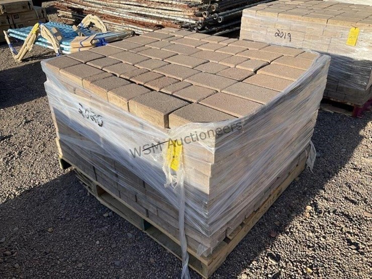 pallet-of-stone-pavers-image-1