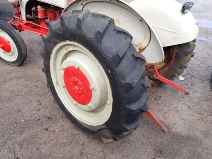 ford-tractor-image-21