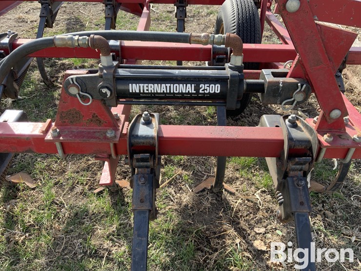 international-4500-image-19