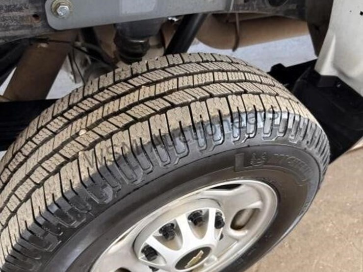 2019-chevrolet-silverado-2500hd-image-9