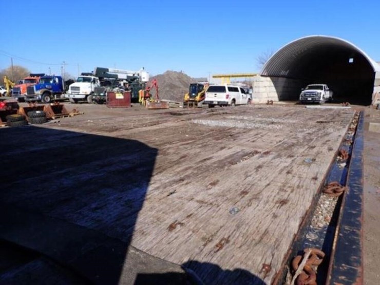 2001-freightliner-fld112-image-38