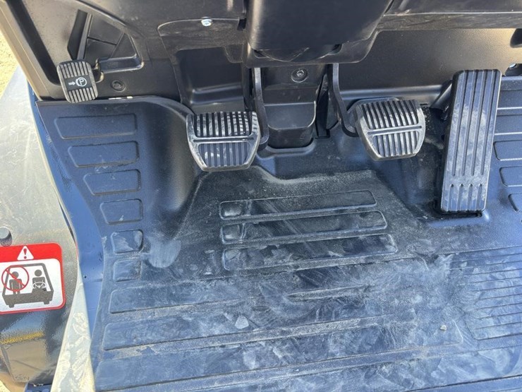 2017-toyota-8fgu30-image-25