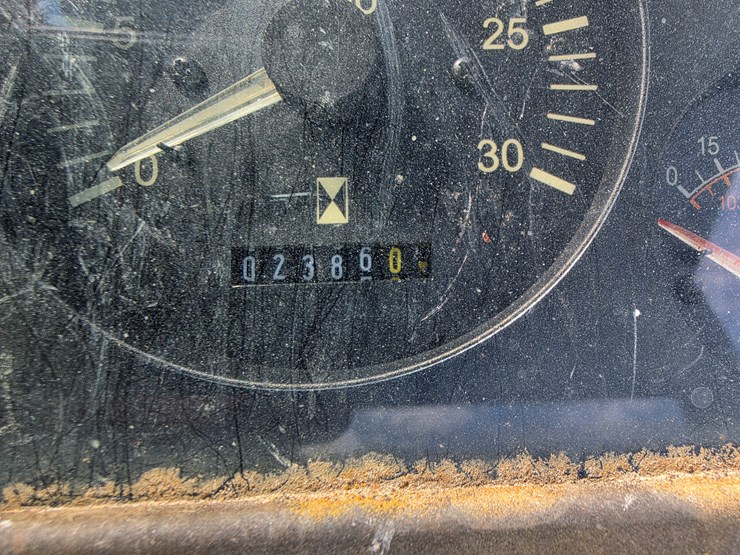 2002-ditch-witch-rt70-image-10