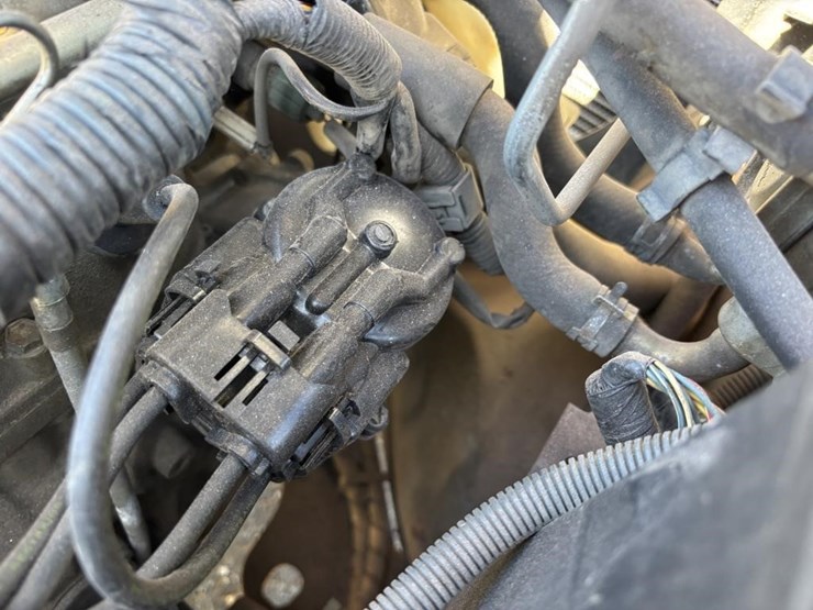 2017-toyota-8fgu30-image-35