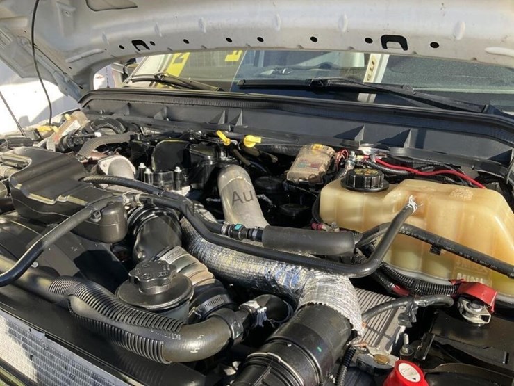 2015-ford-f550-image-14