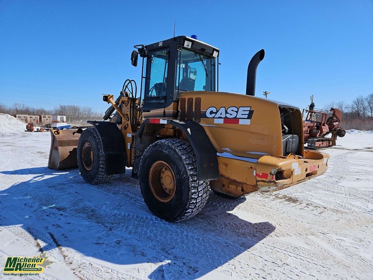 2003-case-621d-xt-image-3