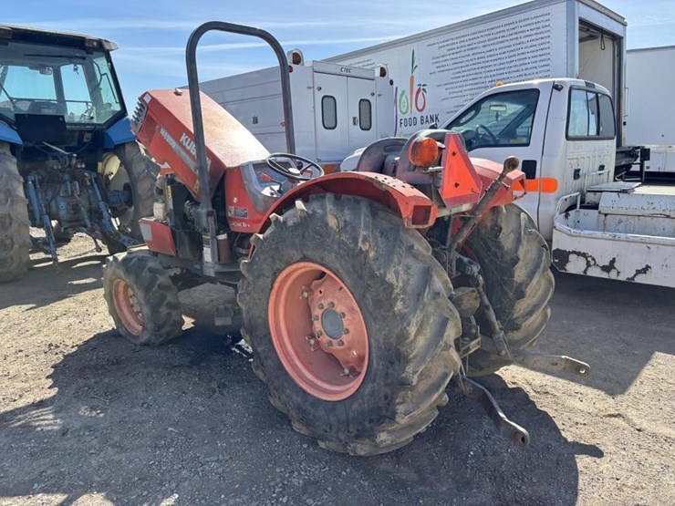 2005-kubota-m8200-image-4