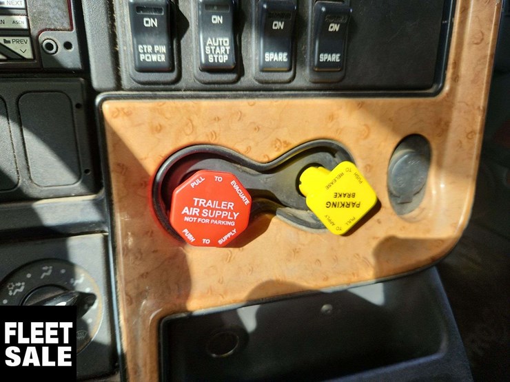 2014-international-prostar-image-19