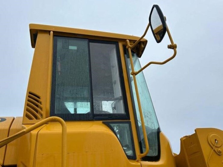 2012-volvo-l220g-image-29