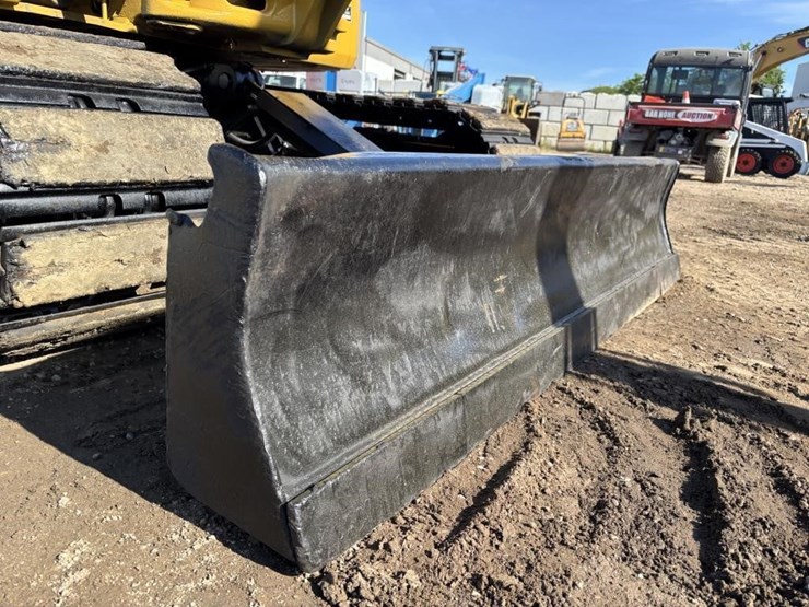 2015-caterpillar-305.5e2-cr-image-10