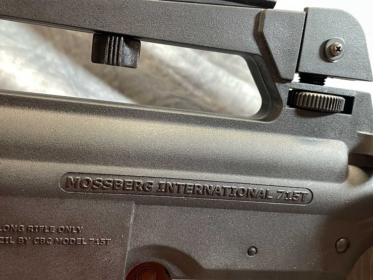 #10069-•-mossberg-715t,-22-lr-semi-auto-rifle,-sn:-elg3434270-image-15