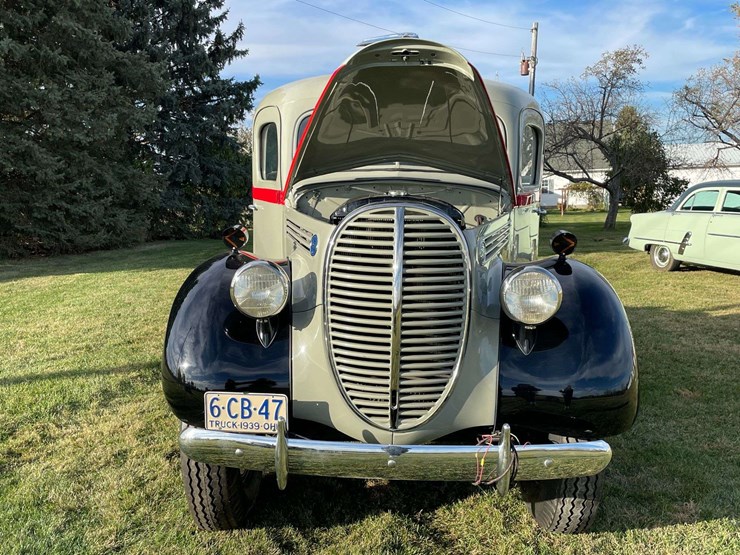 1939-ford-truckstell-sleeper-cab-semi-image-72