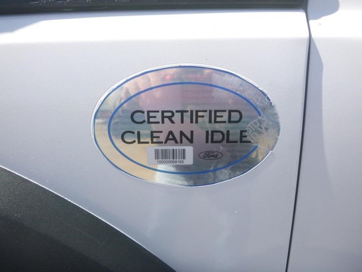 2013-ford-f550-image-26