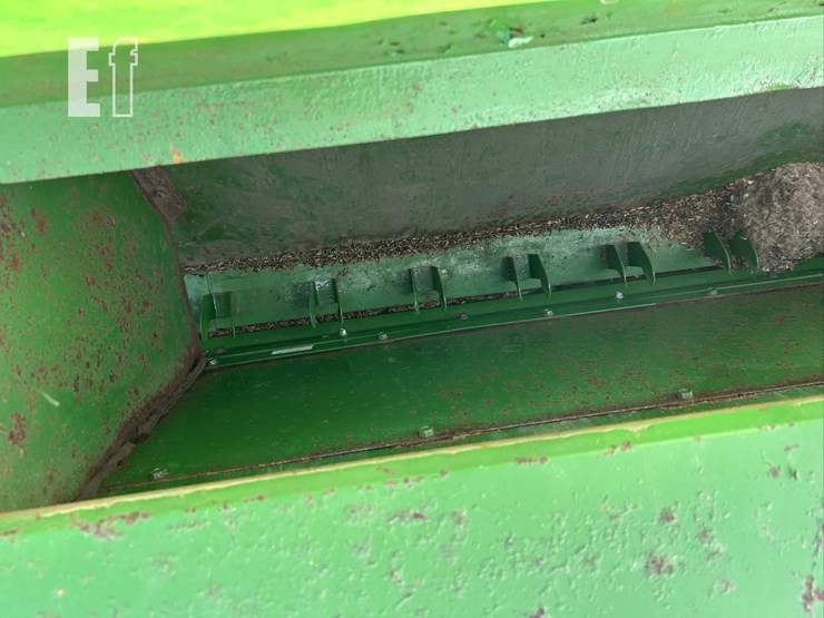 2004-john-deere-1590-image-27