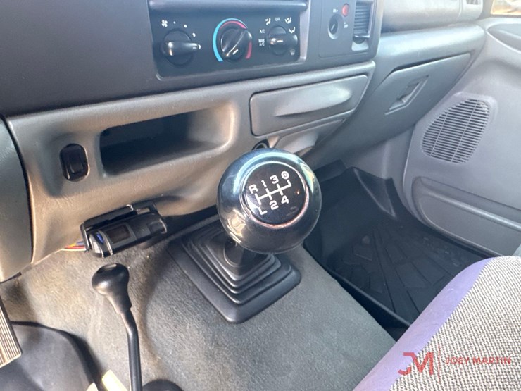 2003-ford-f250-xlt-image-16