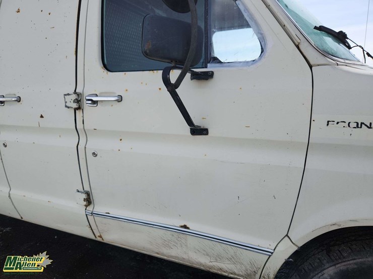 1990-ford-e350-image-28