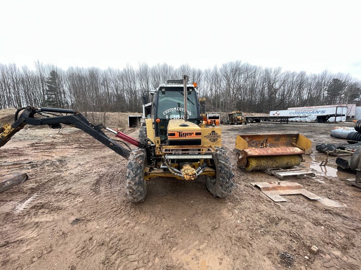 #408-•-tiger-special-6640-tractor-w/brush-cutter-(denmark,-wi)-image-3