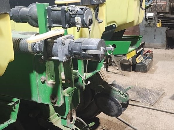 john-deere-1770nt-image-7