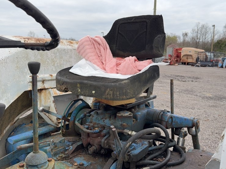 #3049-•-agri-power-9000-tractor-image-16