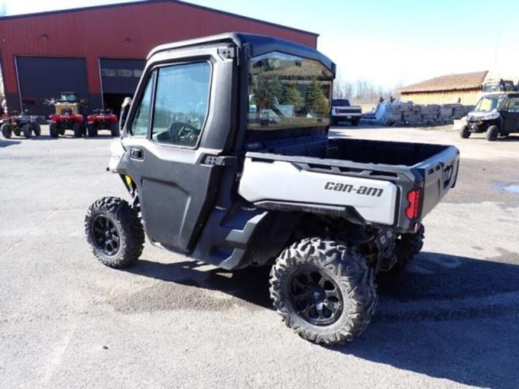 2021-can-am-defender-limited-hd10-4x4-side-by-side-image-7