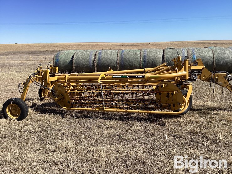 2017-vermeer-r2300-image-4