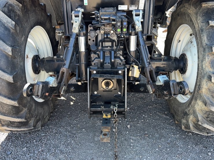 new-holland-t6030-image-10