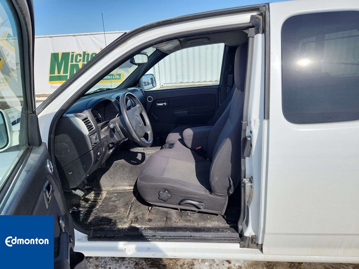 2012-chevrolet-colorado-image-14