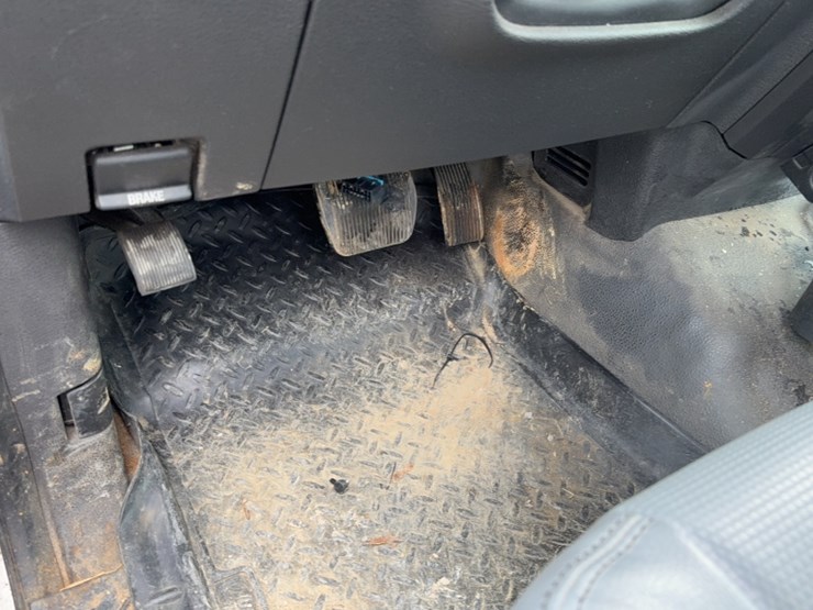 2013-ford-f150-image-21