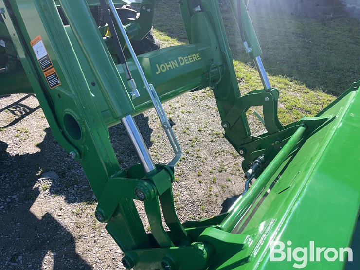 2020-john-deere-5055e-image-17