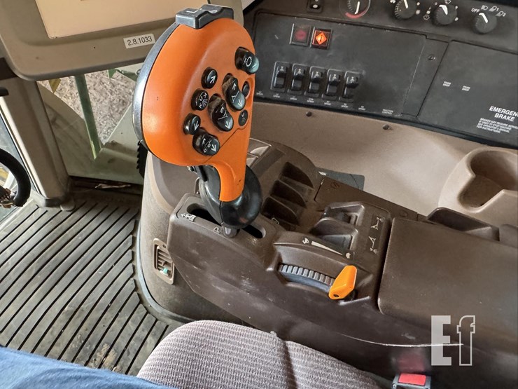 2005-john-deere-4720-image-45