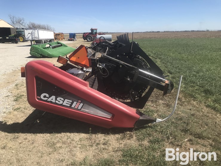 2011-case-ih-2152-image-4
