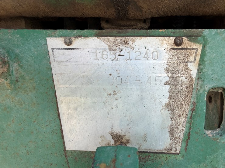 1964-oliver-1650-image-14