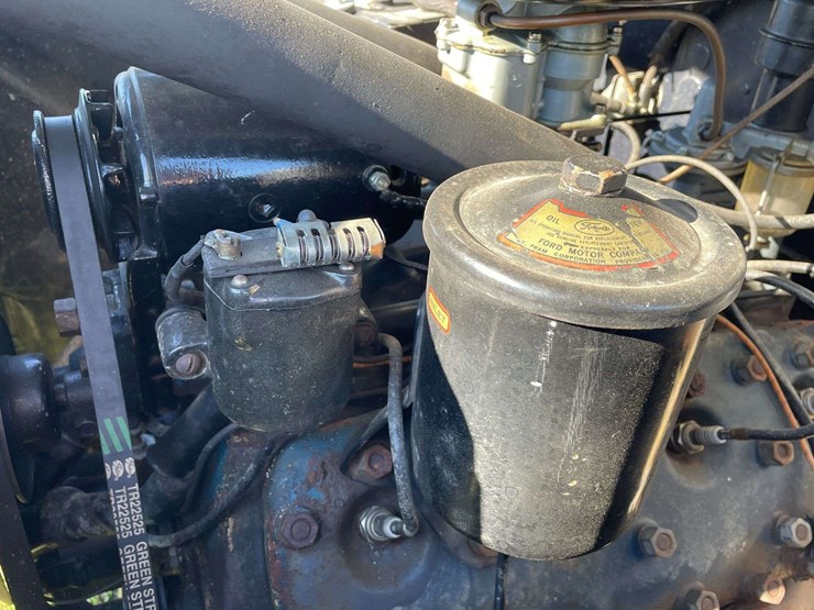 1948-ford-super-deluxe-convertible-image-97