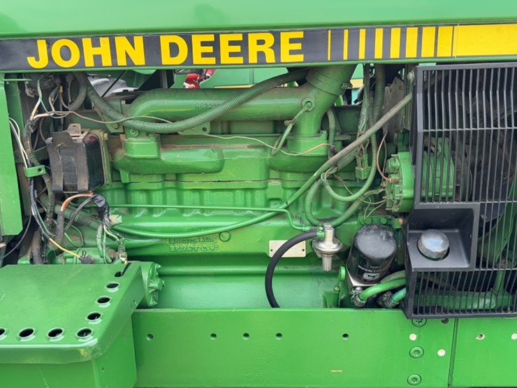 john-deere-3055-image-8