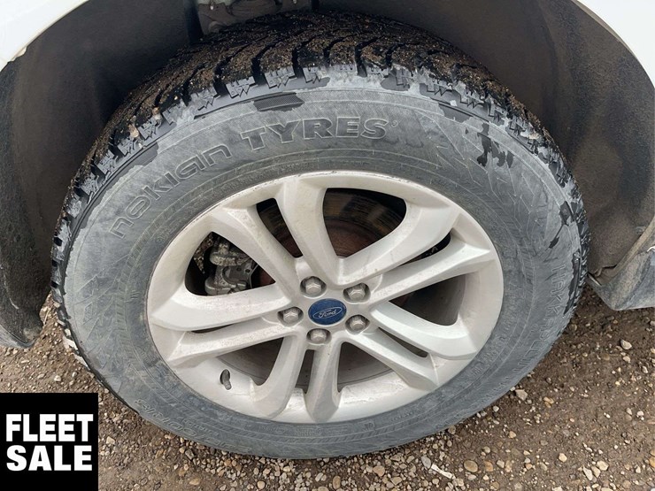 2019-ford-edge-sel-image-11