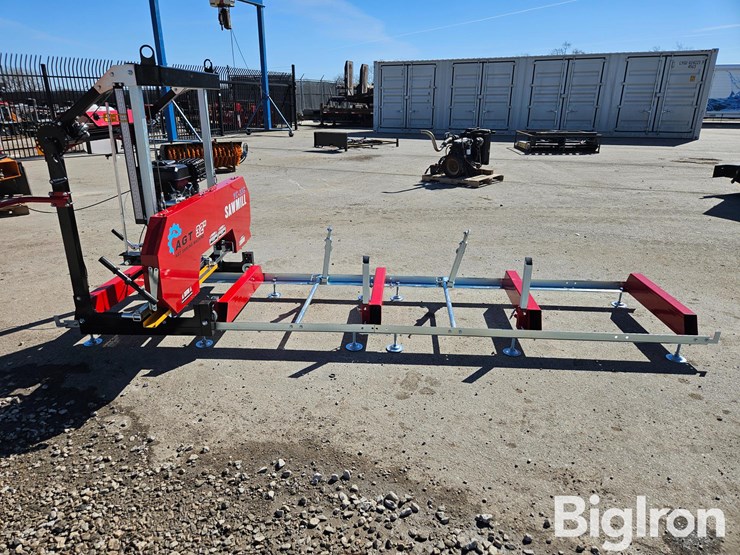 2025-massey-ferguson-730-image-4