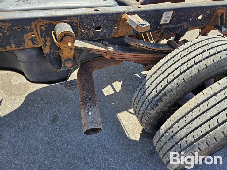 2011-dodge-ram-3500-image-15