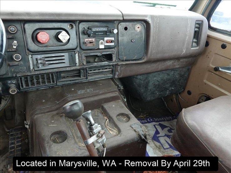 1985-international-s2300-image-10