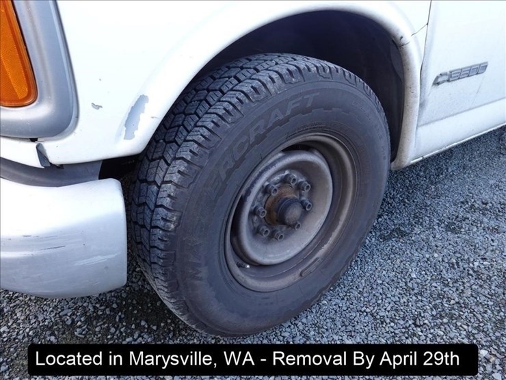 2002-chevrolet-3500-image-10