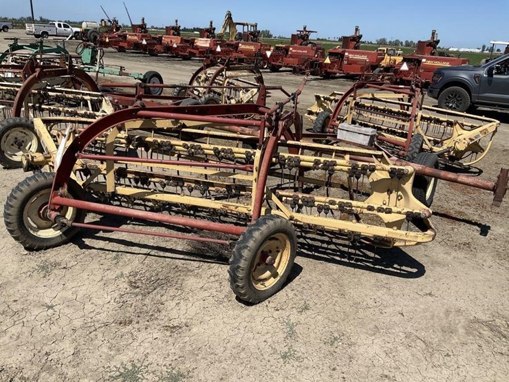 new-holland-260-image-5