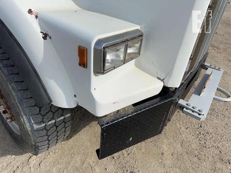 1995-kenworth-t800-image-22