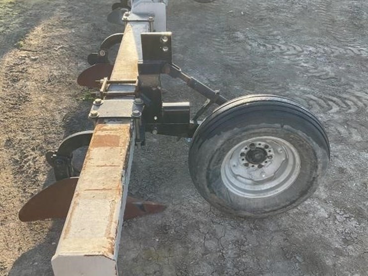 wilcox-"style"-3-pt-3-row-60"-furrow-bar-image-7