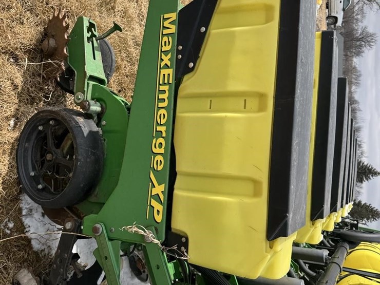 john-deere-1750-image-34