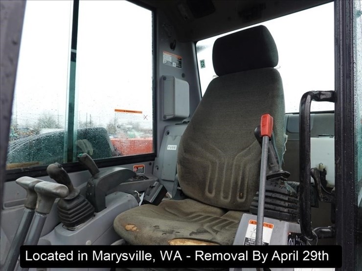 2017-kubota-kx080-image-14