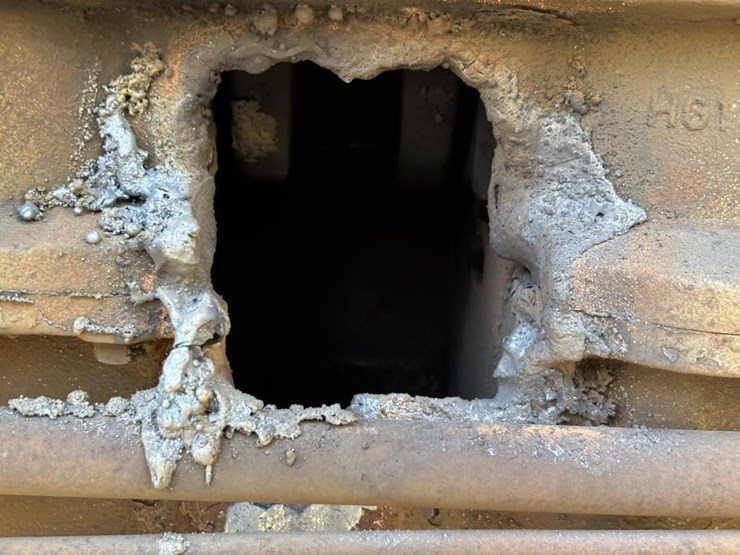 1995-new-holland-8240-image-13