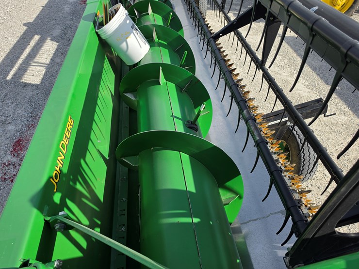 2013-john-deere-625f-image-4