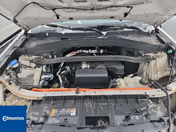 2020-ford-explorer-image-17